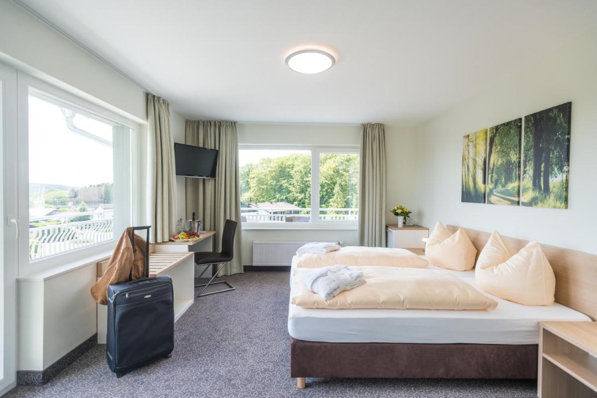 Landhotel Kristall - Housity