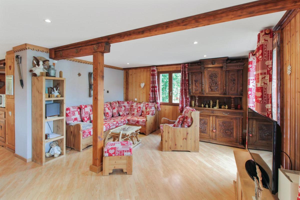 Chalet charmant a Stosswihr avec vue sur montagne + balcon - Housity