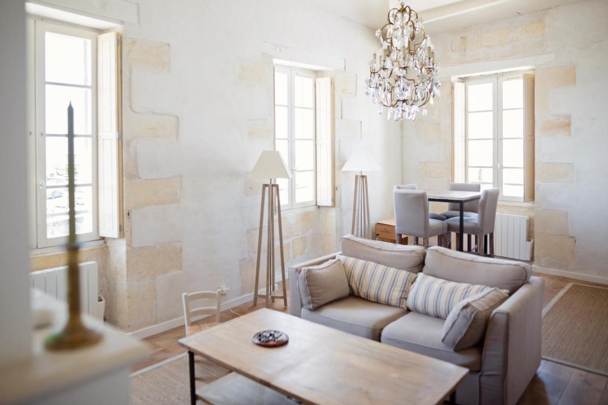 XVIII Century Gem With Magnificent Views Of The Harbour with a private garage - Housity