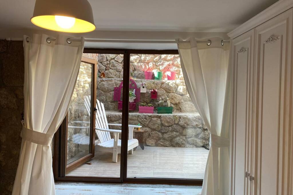 Peri House - Housity