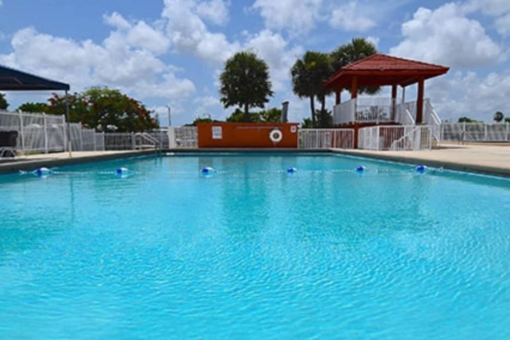 13101 Main Home Miami - Housity