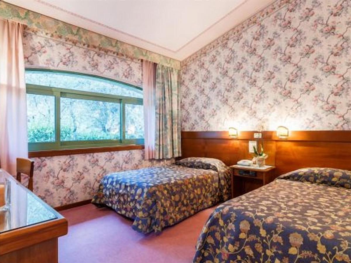 Albergo Santa Barbara - Housity