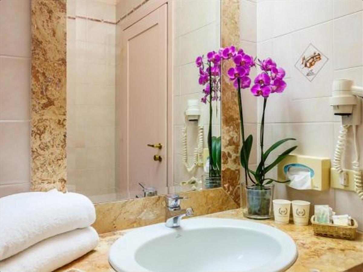 Albergo Santa Barbara - Housity