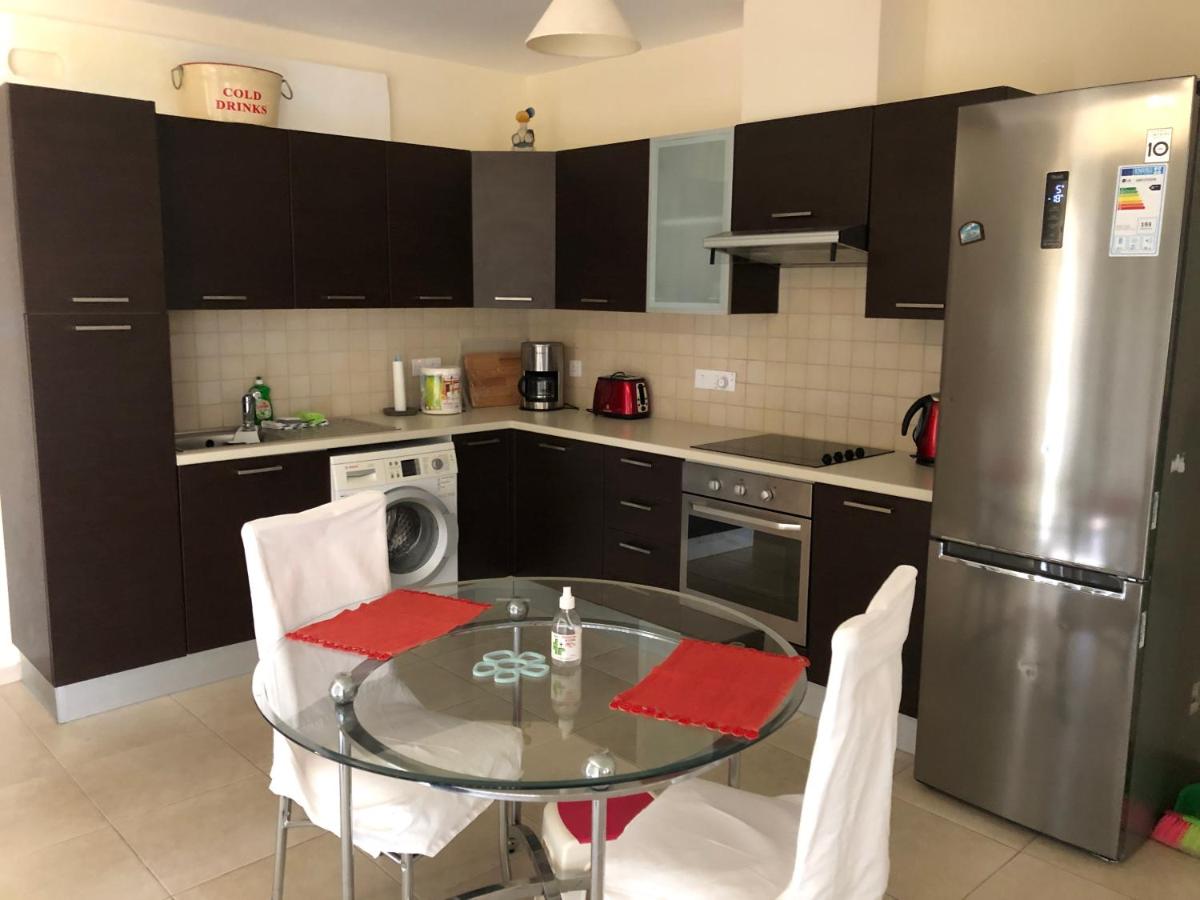 Tranquil Country Condo - Housity