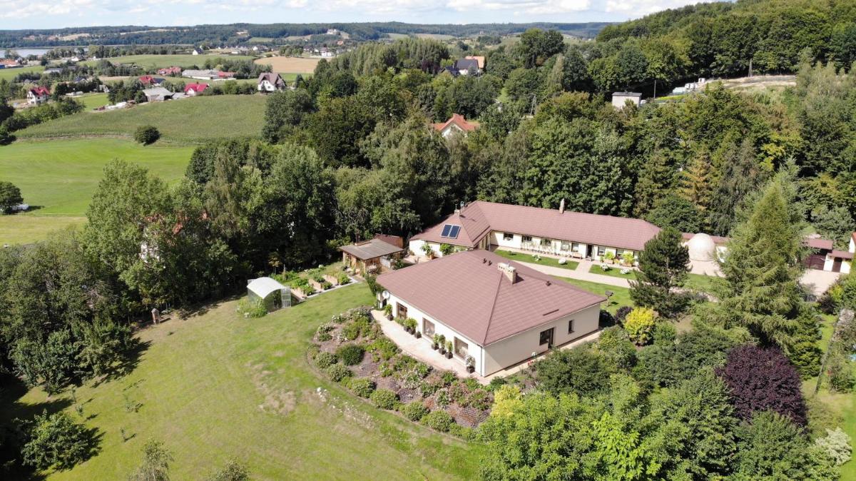 Zielono Mi - Dom Gościnny w Łapalicach - Housity