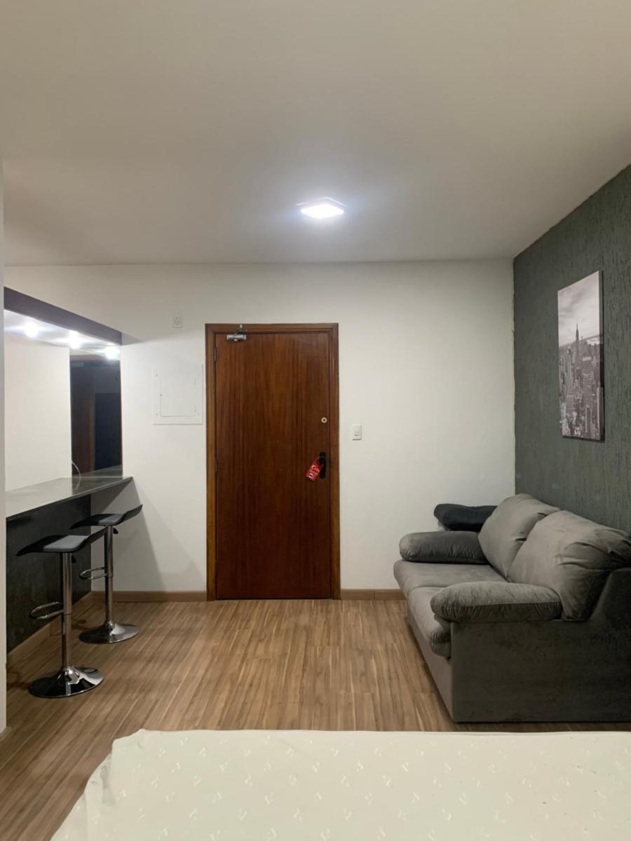 Flat Belvedere com piscina - Housity