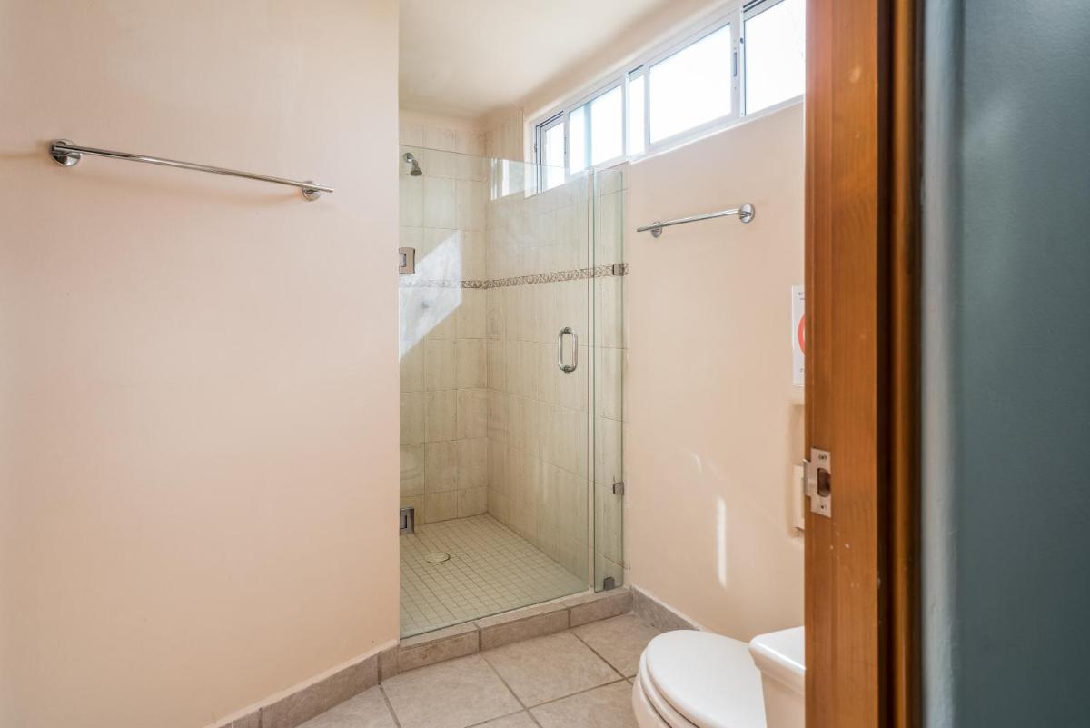 Awesome Casita with 2BR 2BA with Beach &amp; Pool - Housity