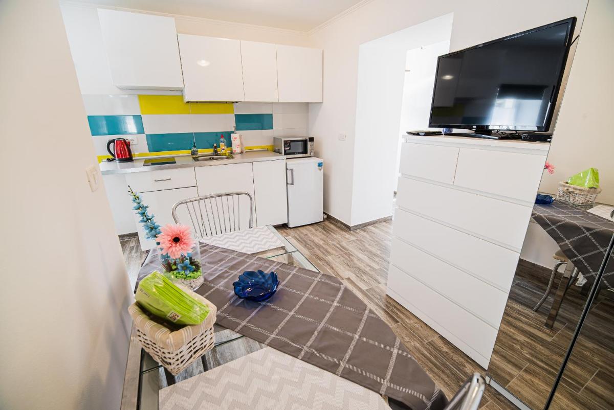 CUDERLAND STUDIO KURNIK - Housity