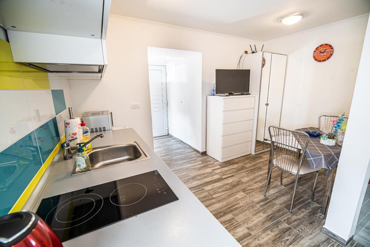 CUDERLAND STUDIO KURNIK - Housity
