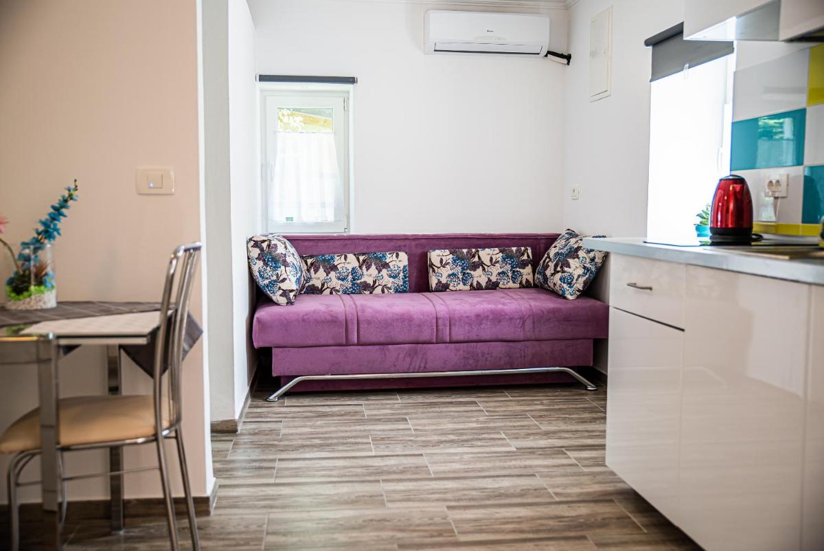 CUDERLAND STUDIO KURNIK - Housity