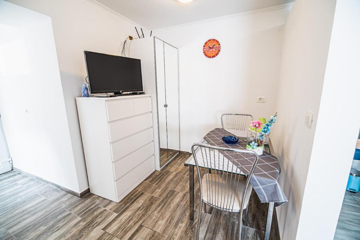 CUDERLAND STUDIO KURNIK - Housity