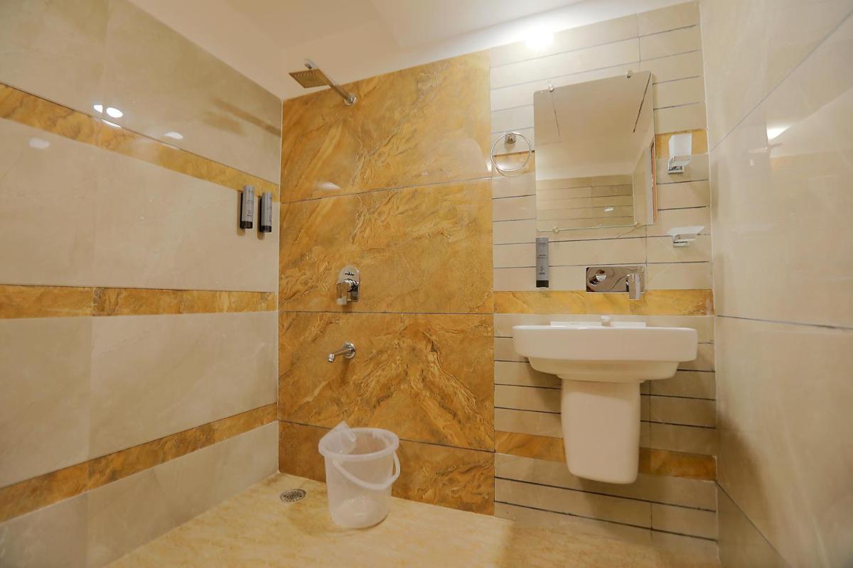 Hotel A Star - 50 Meter From Golden Temple - Housity