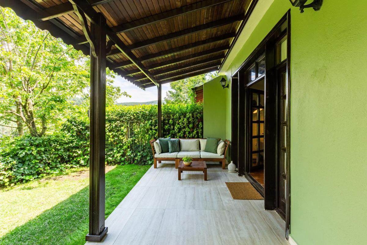 Splendid Villa Surrounded by Nature in Sapanca - Housity