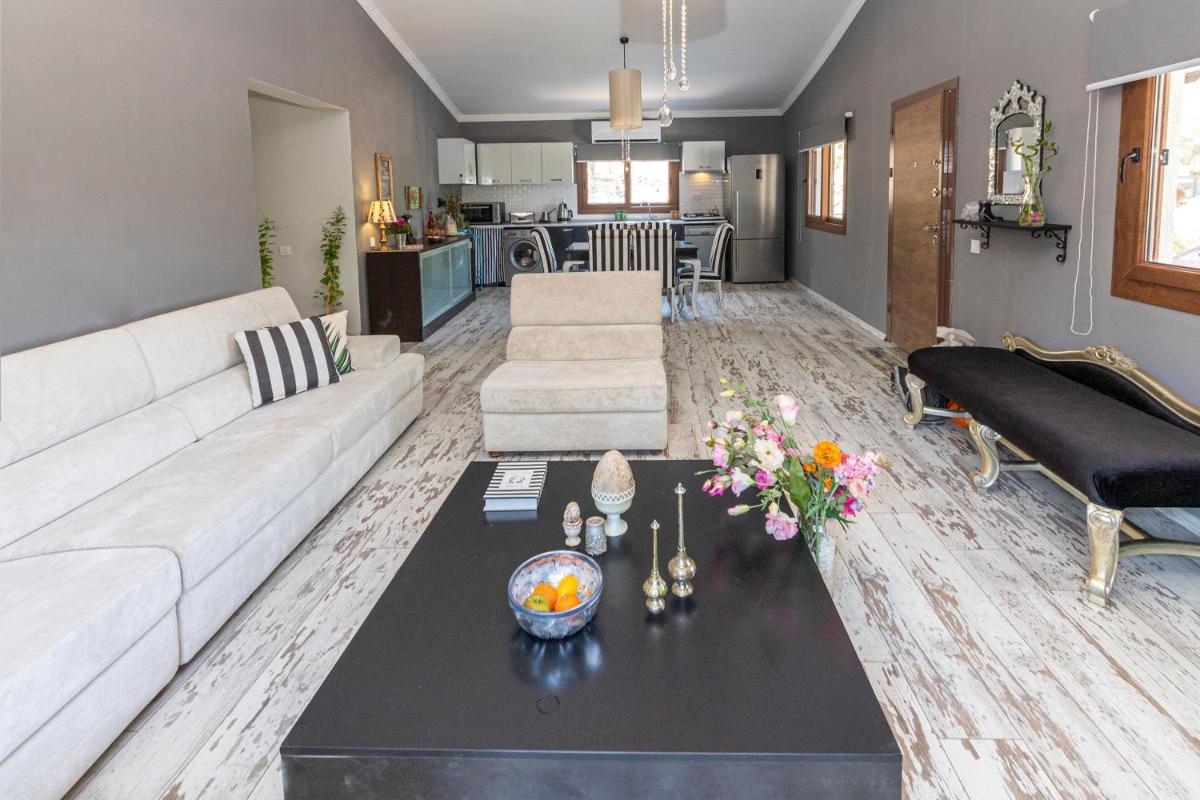 Suitetrails - Enchanting House with Impressive Interior Design Surrounded by Nature in Bodrum