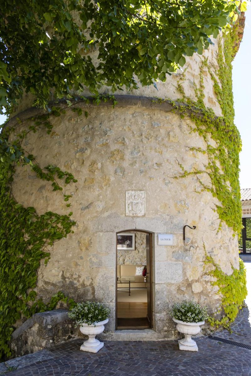 Photo de la galerie de l'établissement Château et Golf De Taulane, à La Martre