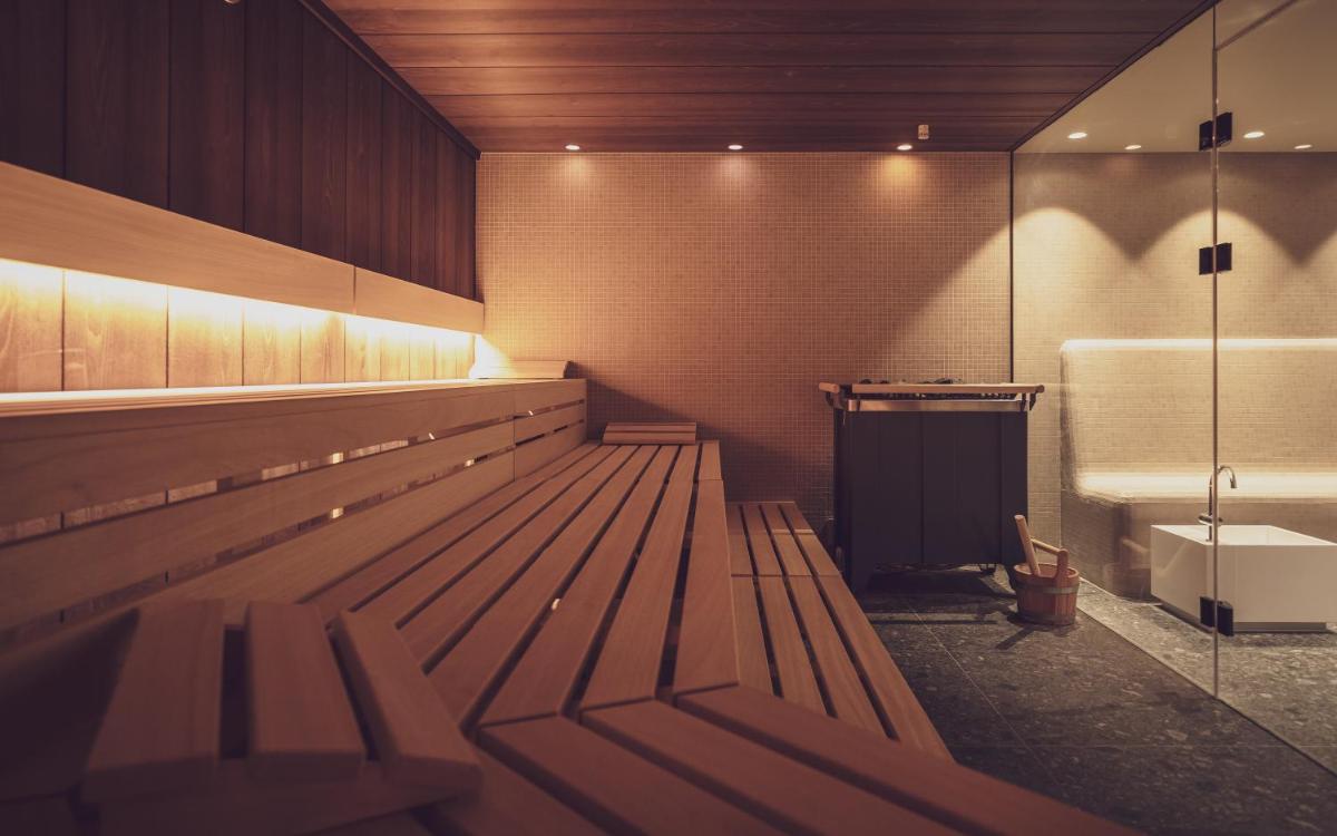 Hotel Waldhuus - Housity