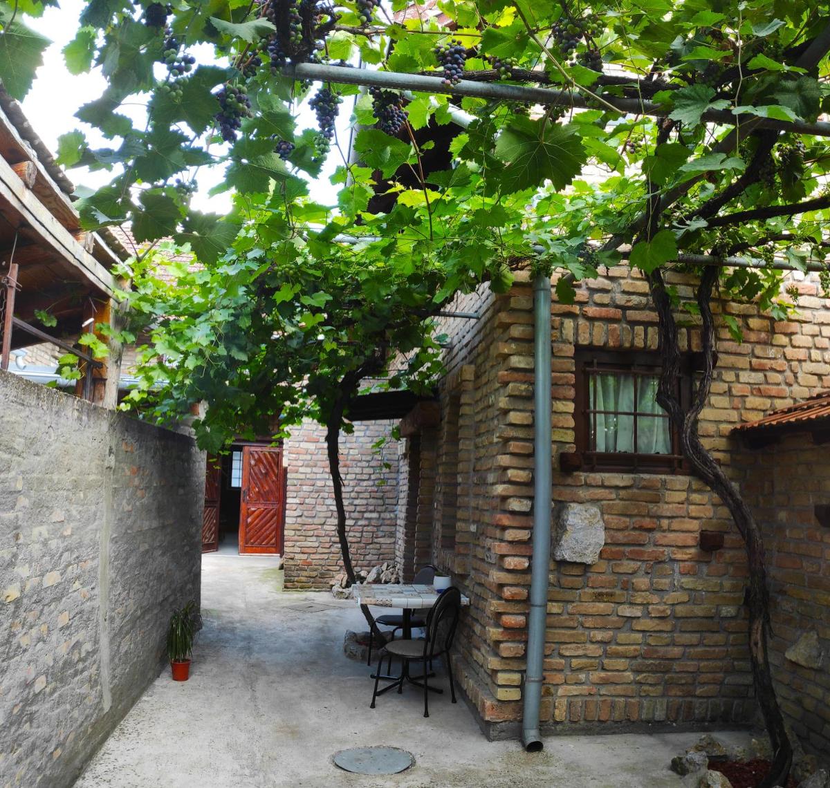 Wood House - Housity