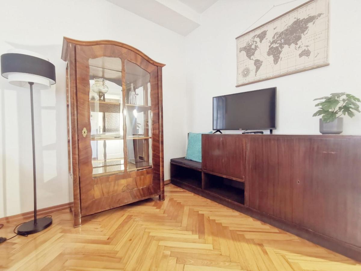 One bedroom apartment in the old town - Hizvo