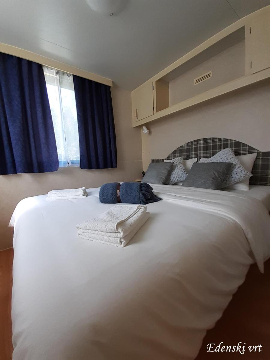 Edenski vrt - Housity