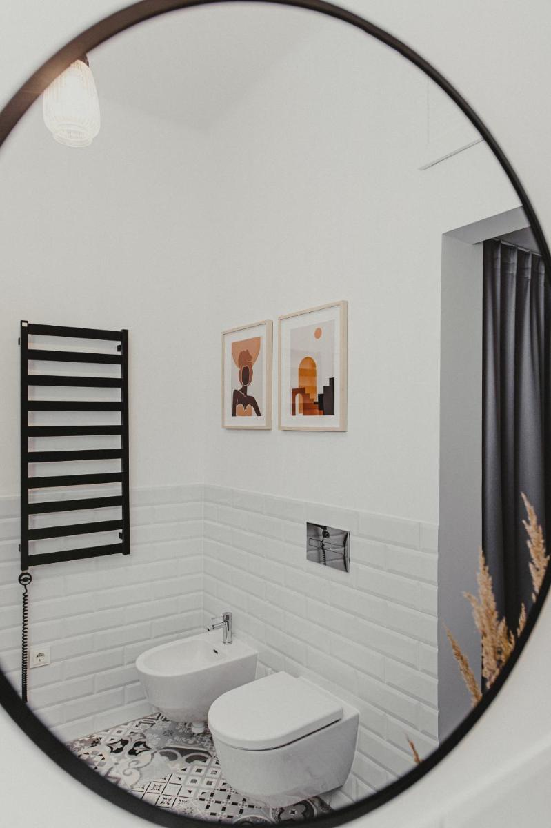 Suitetrails - Cozy Apartment near Zalgirio Arena by URBAN RENT