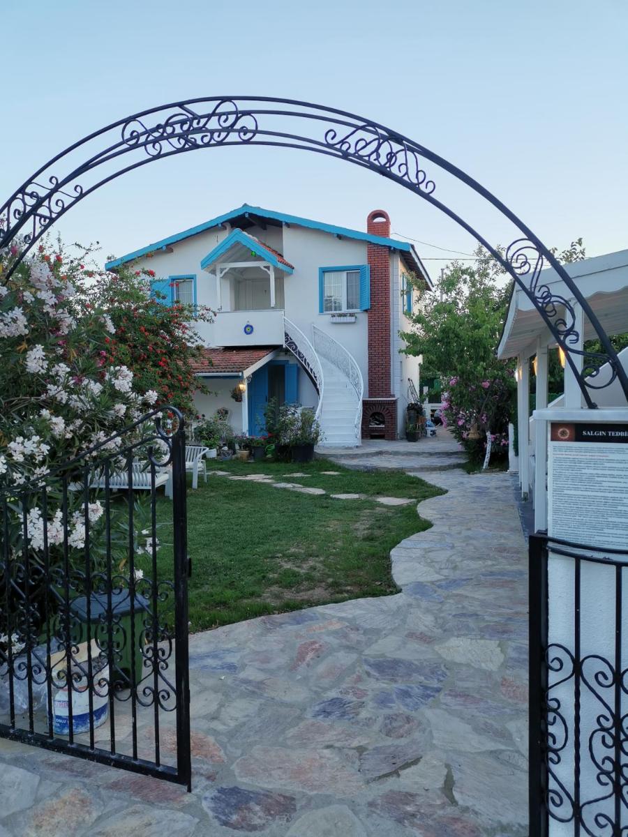 Holifera Otel - Housity