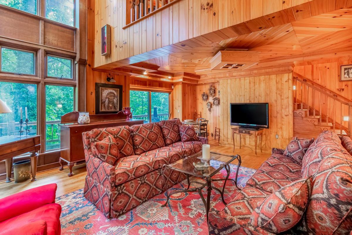Judge's Hilltop - Housity
