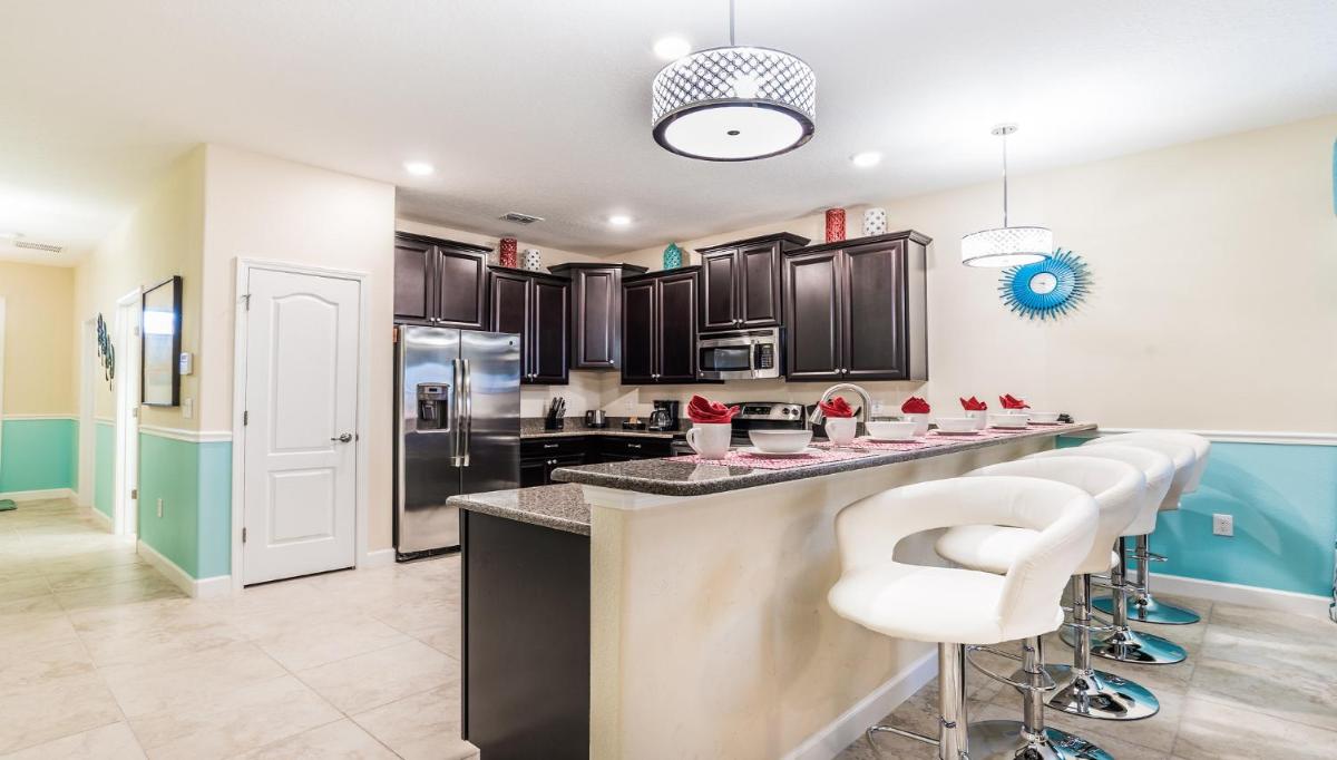 8BR Disney Home w Pool SPA Theater Near Clubhouse - Housity