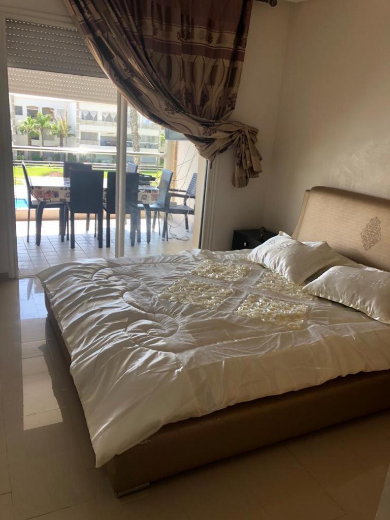 Ola Blanca 1 - Housity