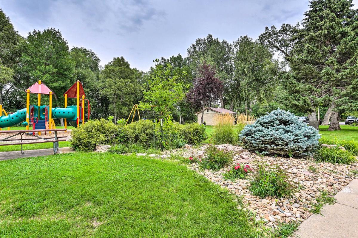 Central Creekfront Spearfish Apt by City Park - Housity