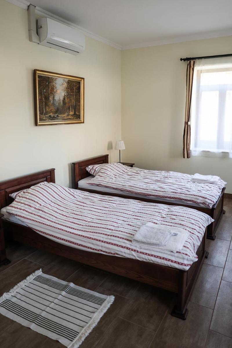 Vaddisznó Apartman Jakuzzis Vendégház Mány - Housity