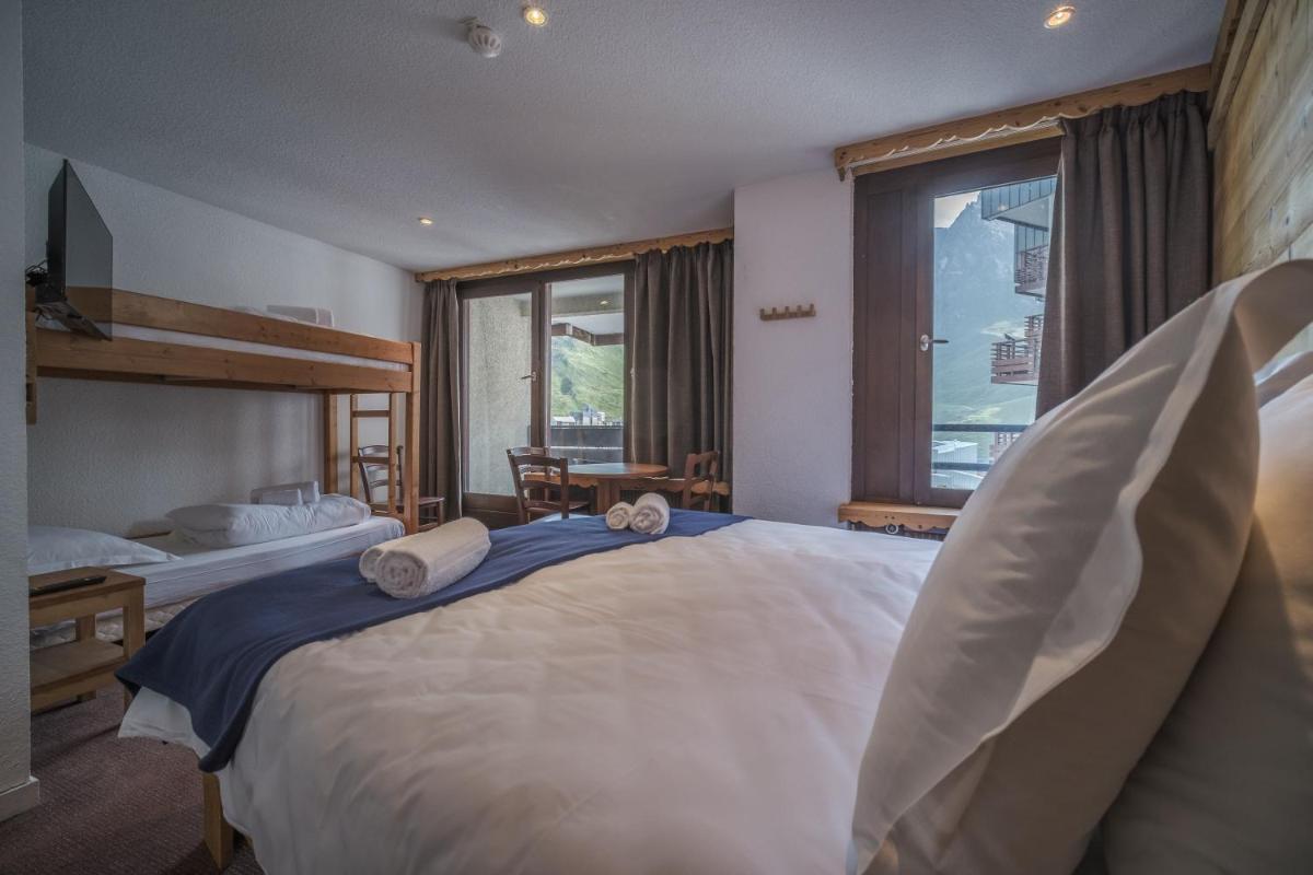 Curling Hôtel & Bar - Housity