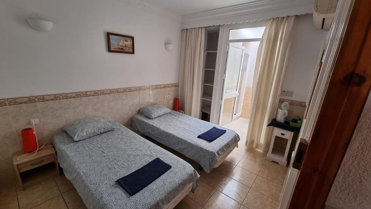 Roberto Guest House - Housity