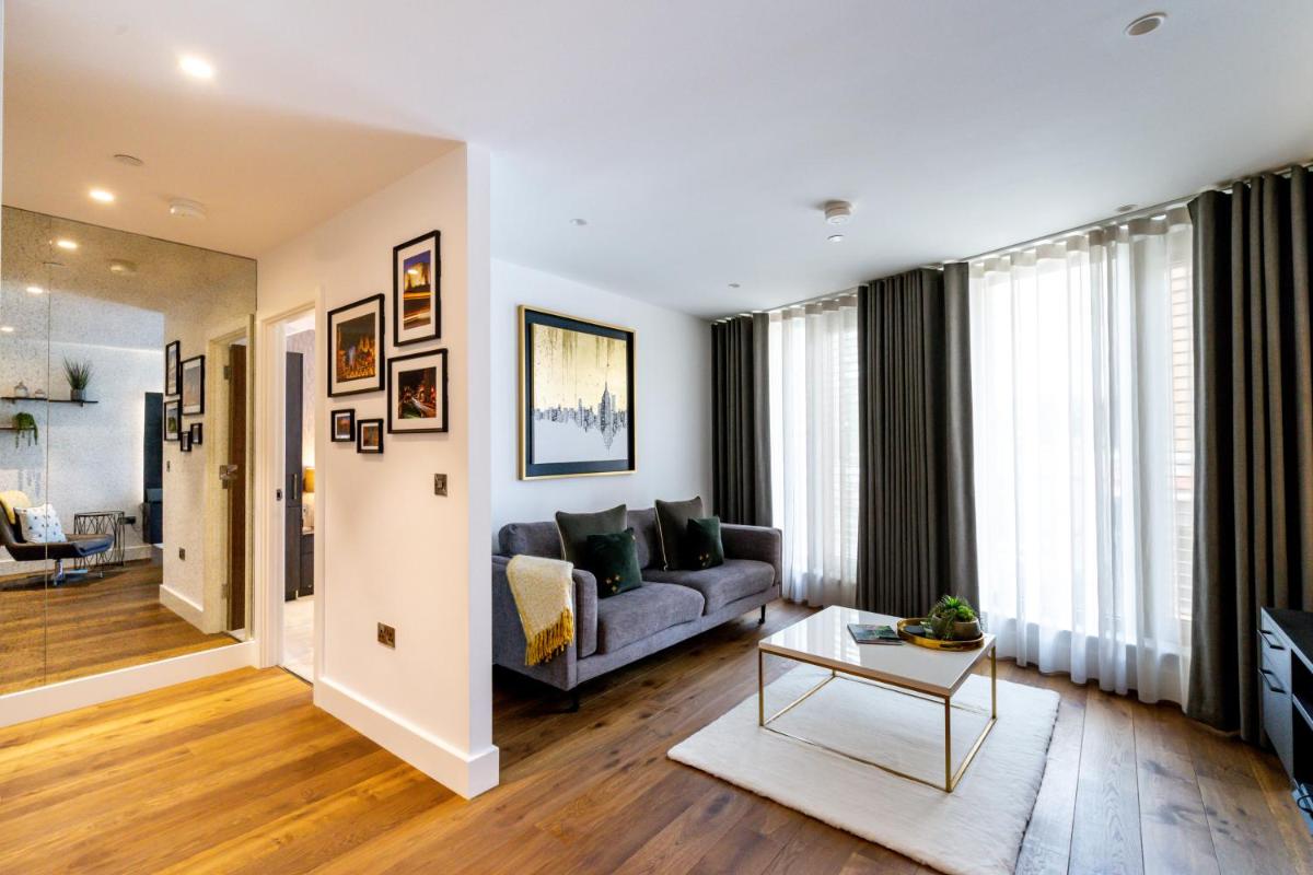 Piccadilly Place - Housity