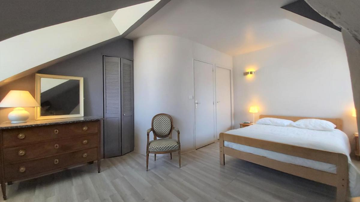 Duplex quartier Cathedrale parking privé - Housity