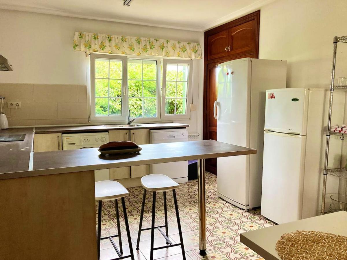 4 bedrooms house with enclosed garden and wifi at Bastian 3 km away from the beach - Housity