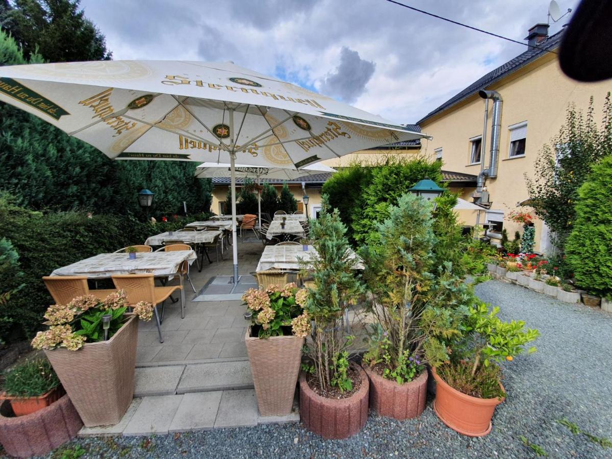 Pension Goldener Drache - Housity
