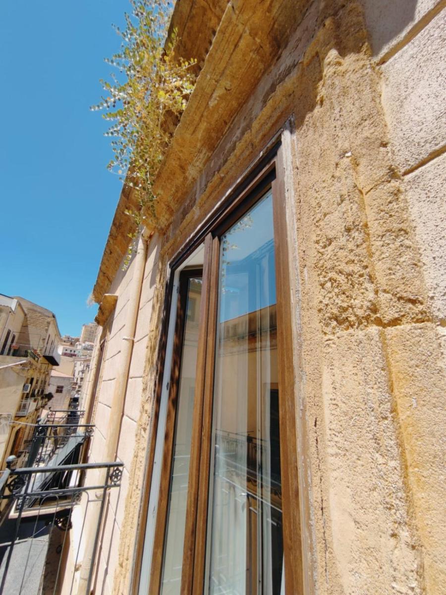 Ostro - Guest House - Housity