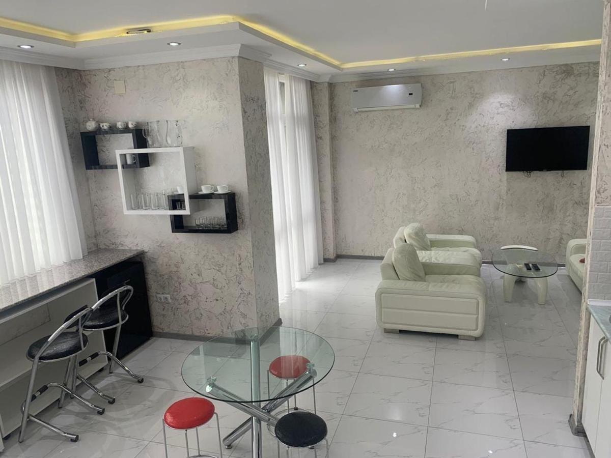 PIROSMANI APARTMENTS 18d - Housity