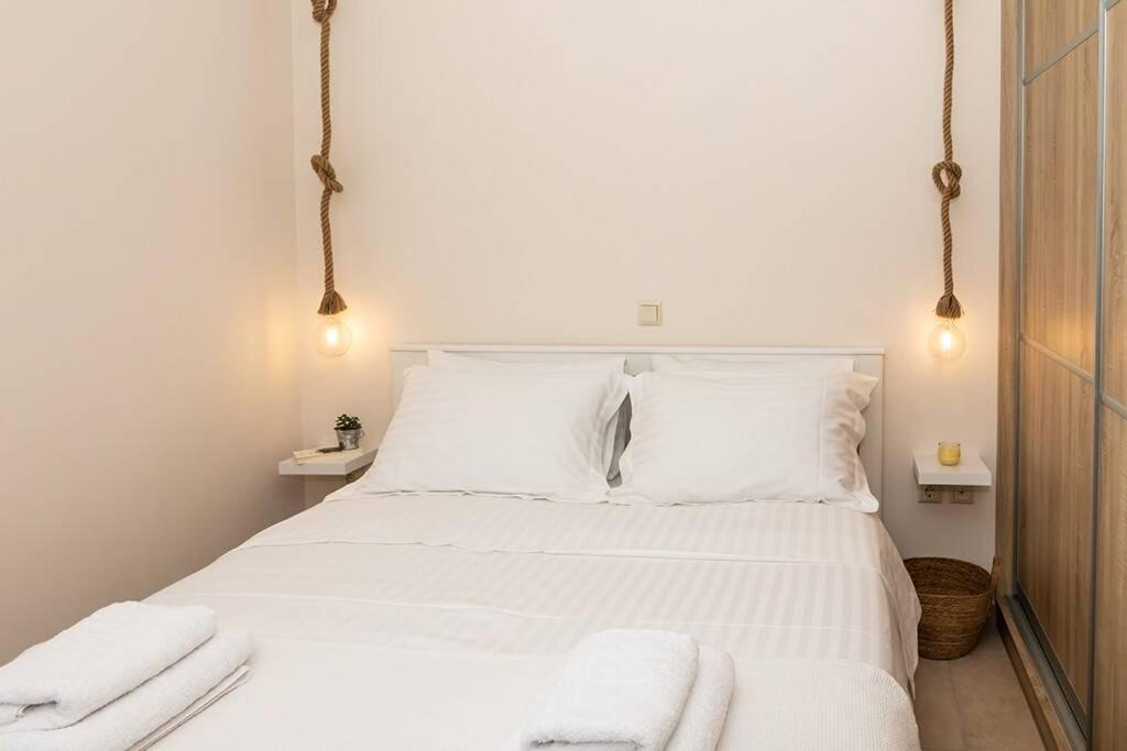 Olea House Kyparissia 80m from the sea - Housity