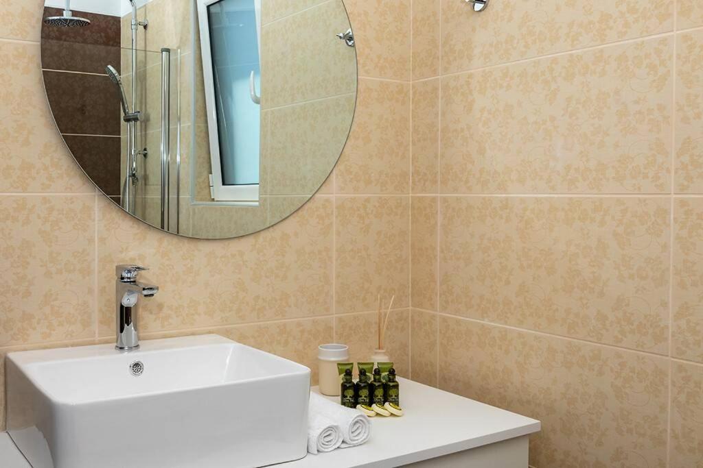 Olea House Kyparissia 80m from the sea - Housity
