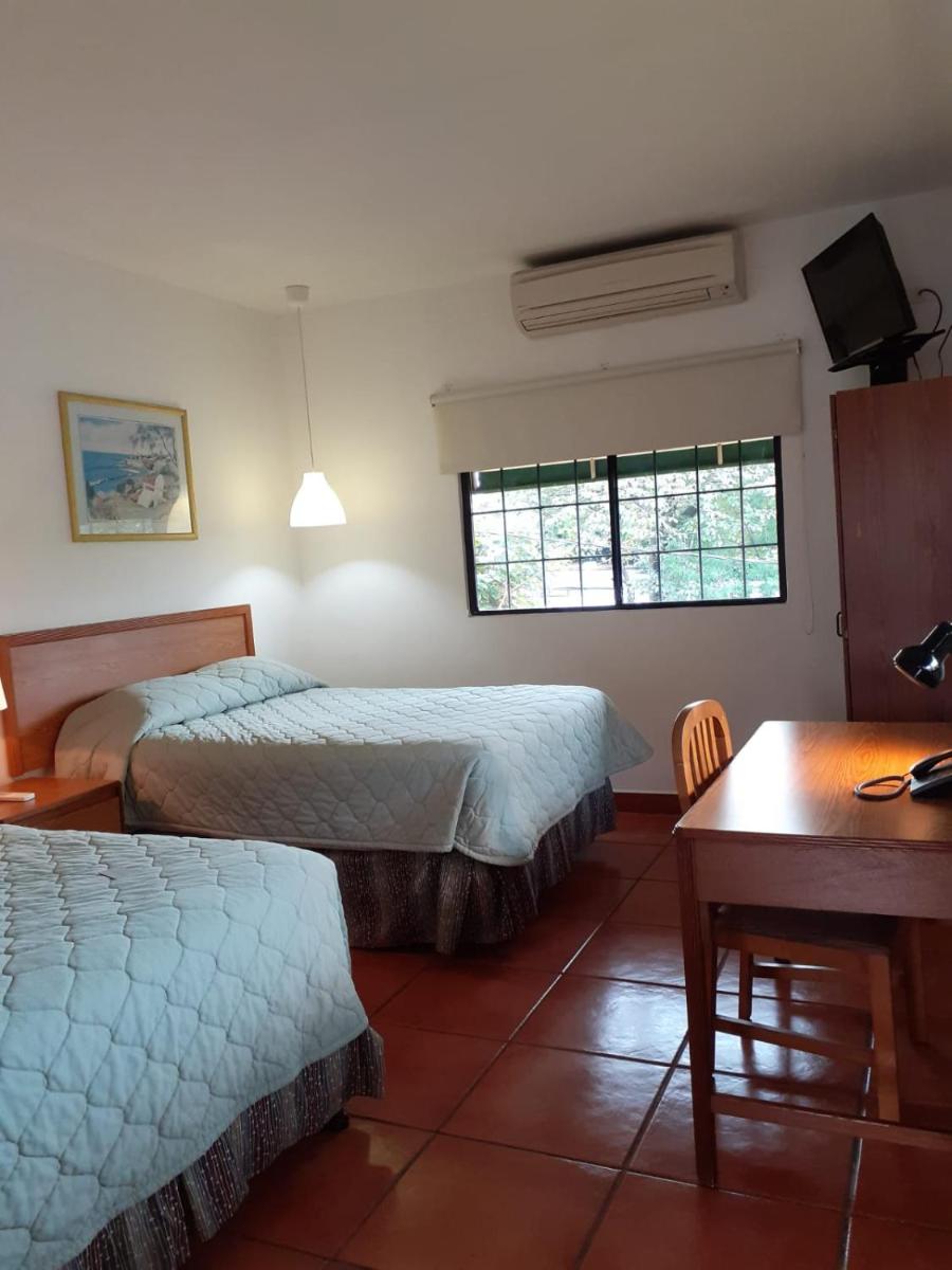 Hotel Brandts Los Robles de San Juan - Housity