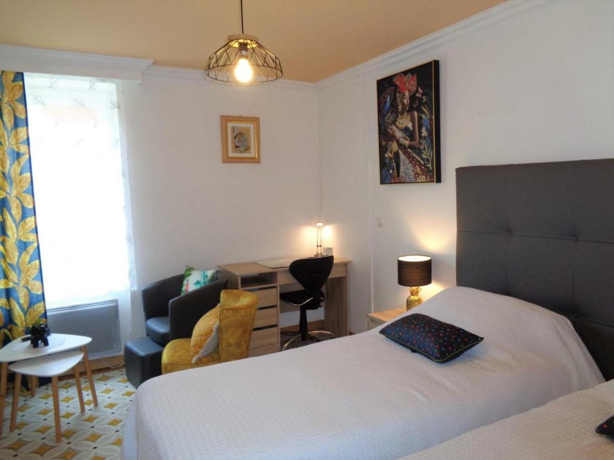 Gîte Roanne, 2 pièces, 2 personnes - FR-1-496-237 - Housity