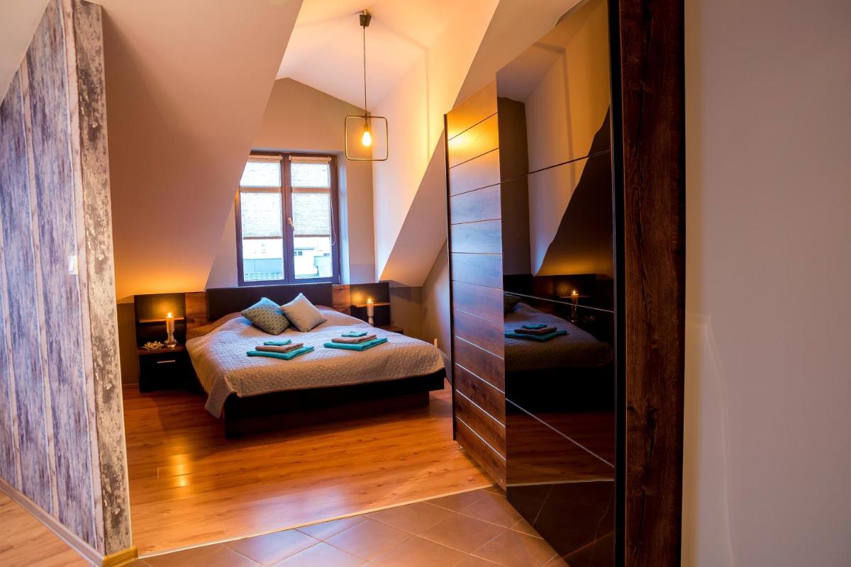 STYLE APARTMENT next to KAZIMIERZ and OLD TOWN + NETFLIX - Housity