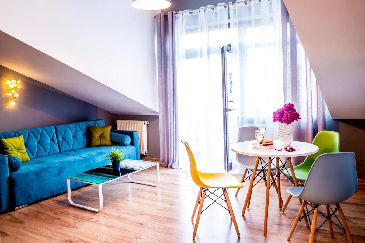STYLE APARTMENT next to KAZIMIERZ and OLD TOWN + NETFLIX - Housity