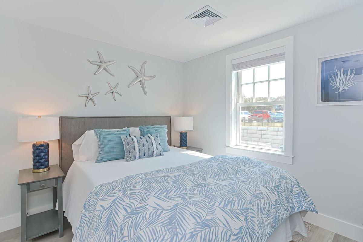 Harbourtown Suites on Plymouth Harbor - Housity