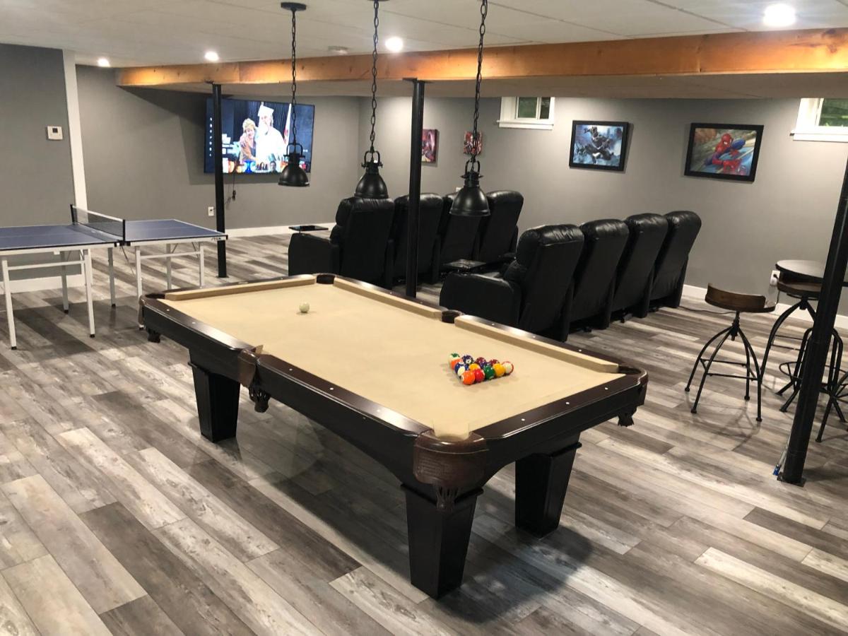 The Mighty Oaks Retreat,modern house Bar Harbor Acadia MDI - Housity