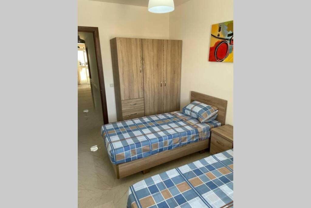 Lovely and huge 3 bedroom apartment with free park - Housity