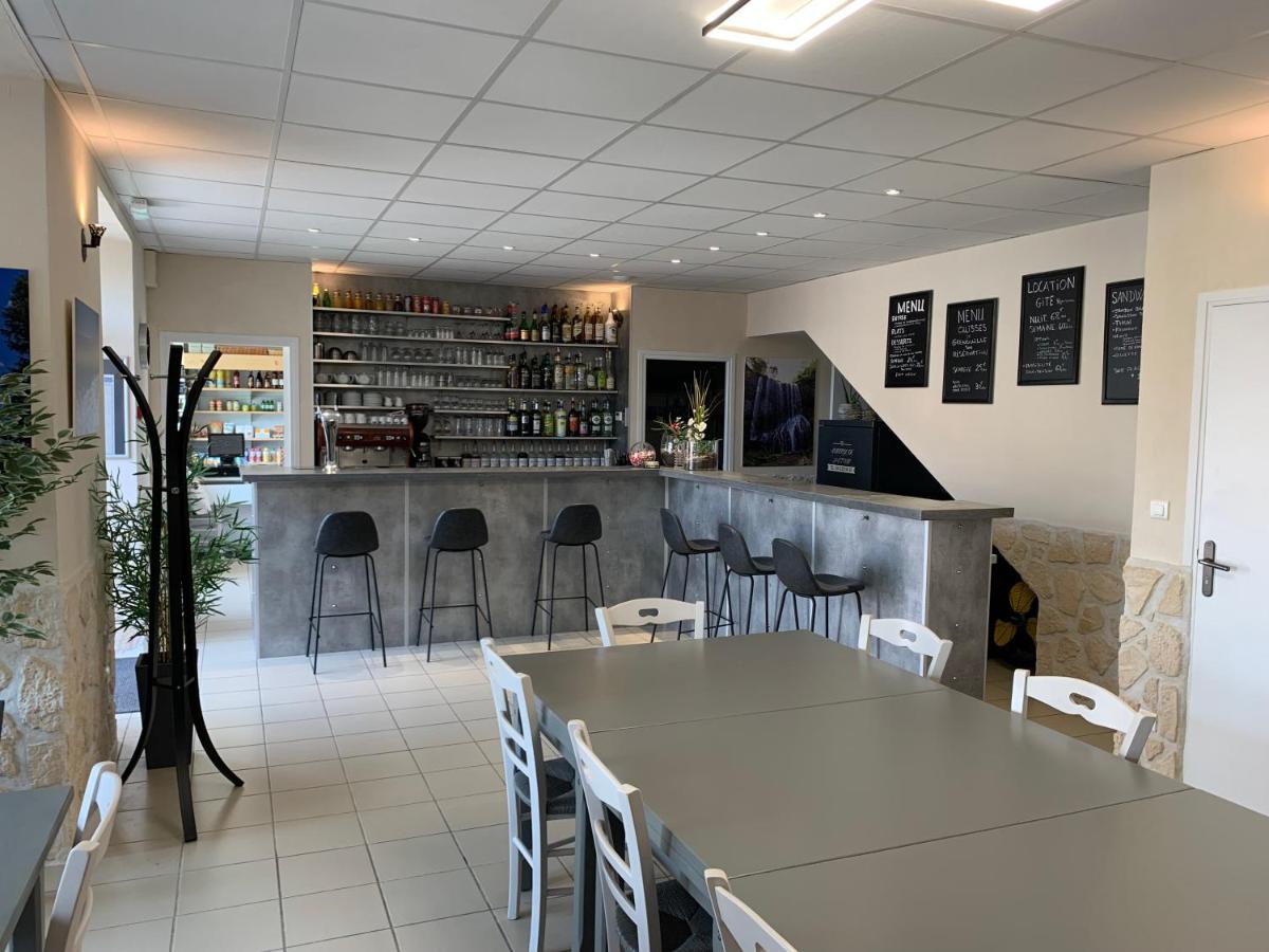 Auberge de la Tour - Housity