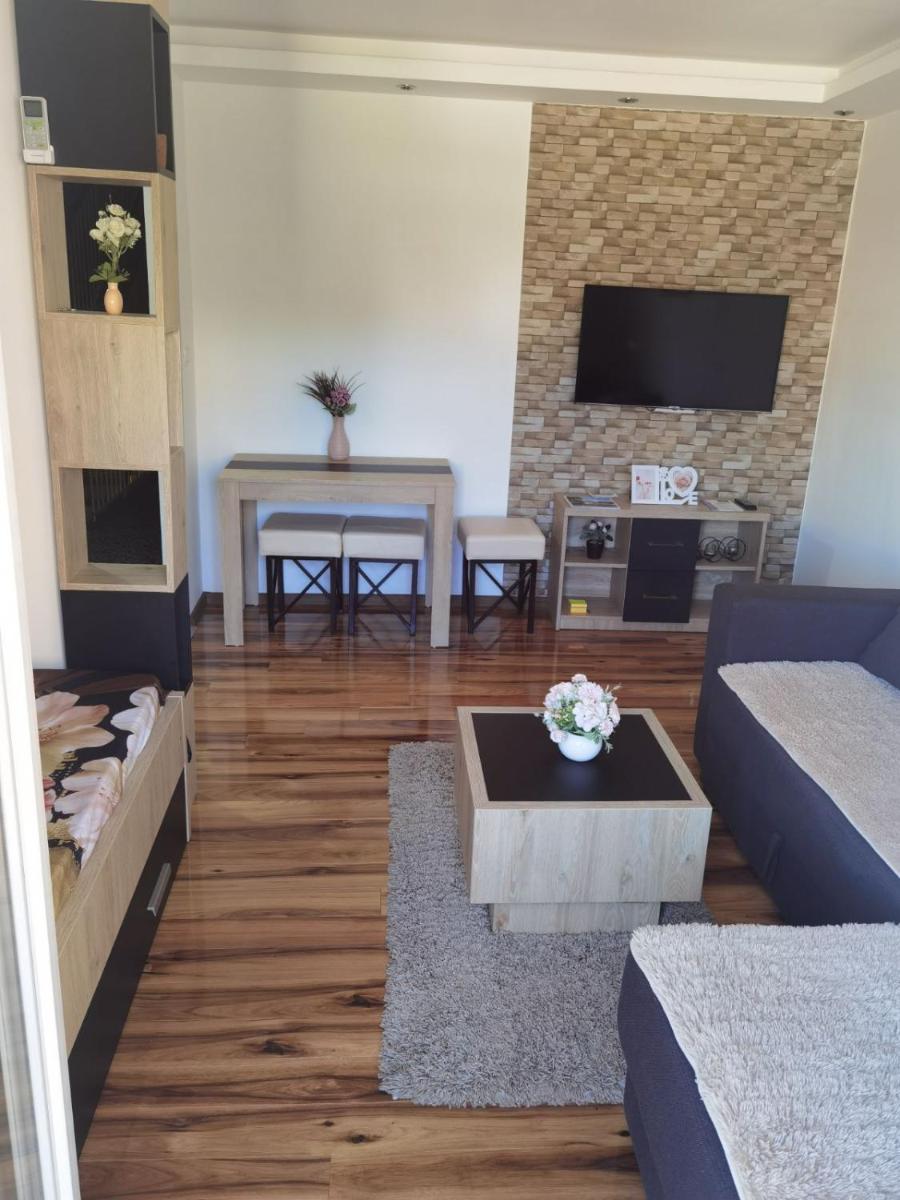 Centar Milena - Housity