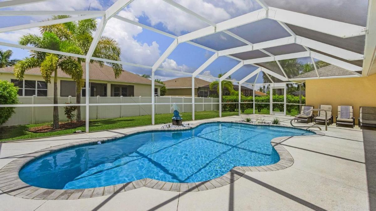 !NEW! Villa Paradise MI - Housity